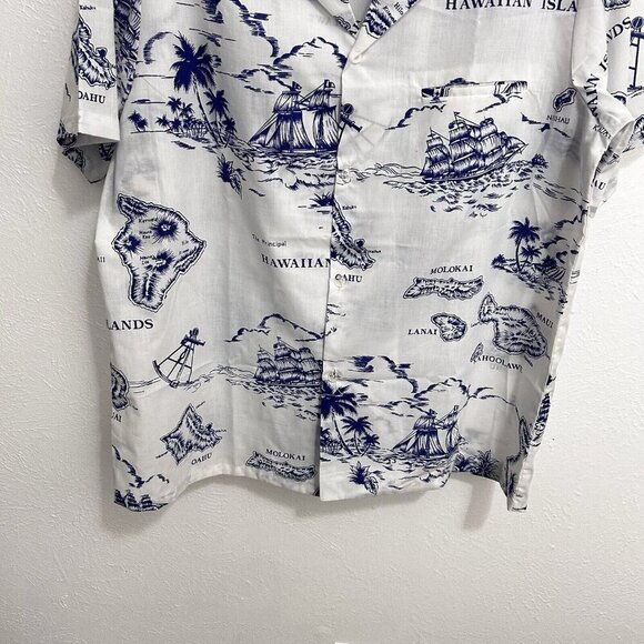Helenas Hawaiian Islands Map Shirt Men XL White Sailing Beach Camp Button Up USA - Picture 3 of 8